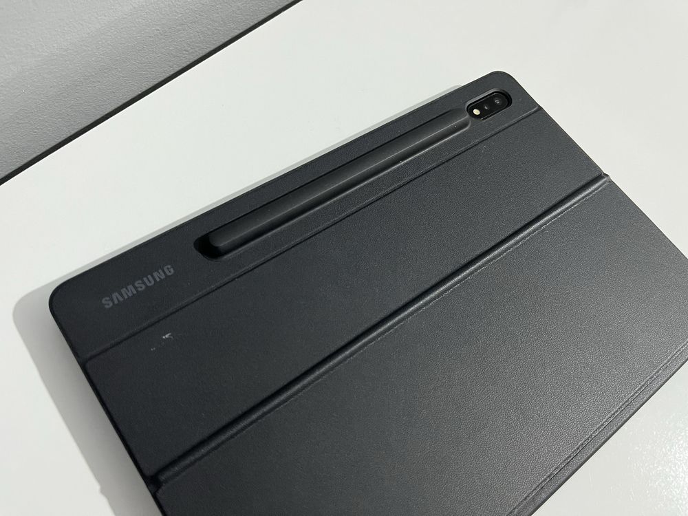 Продаётся планшет Samsung Galaxy S8 5G.