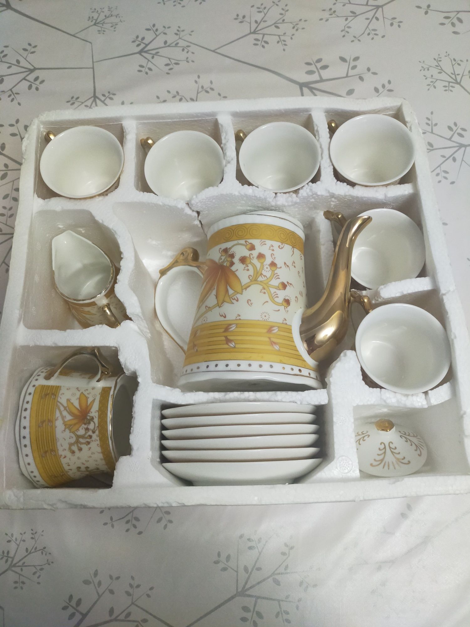 Продам сервиз и посуду