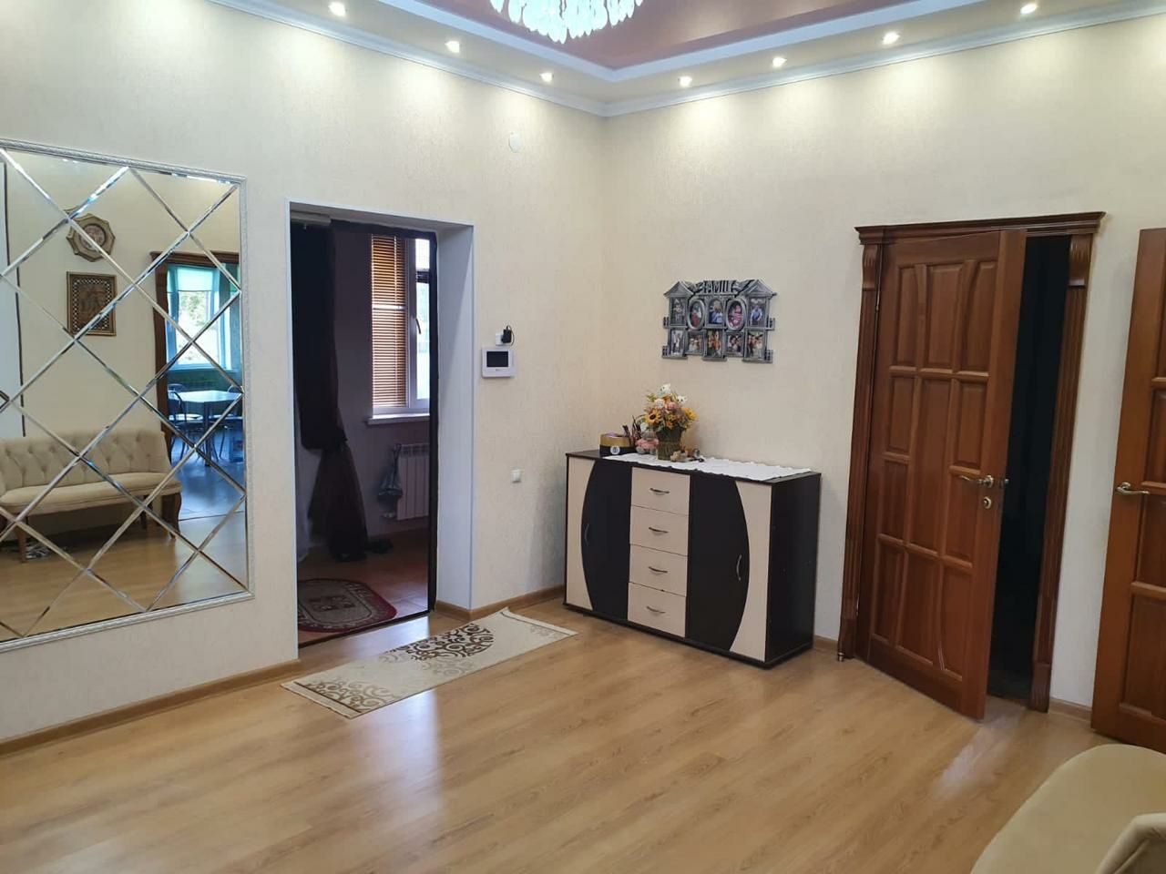 Продам коттедж 290 м2 Самал 3 НЕ ТОПИЛО!!!