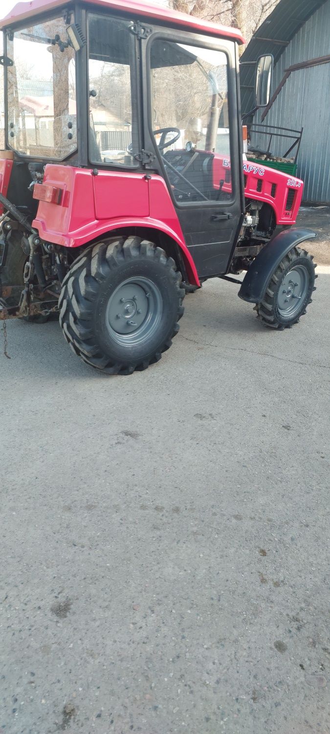 Беларус 320.4 трактор