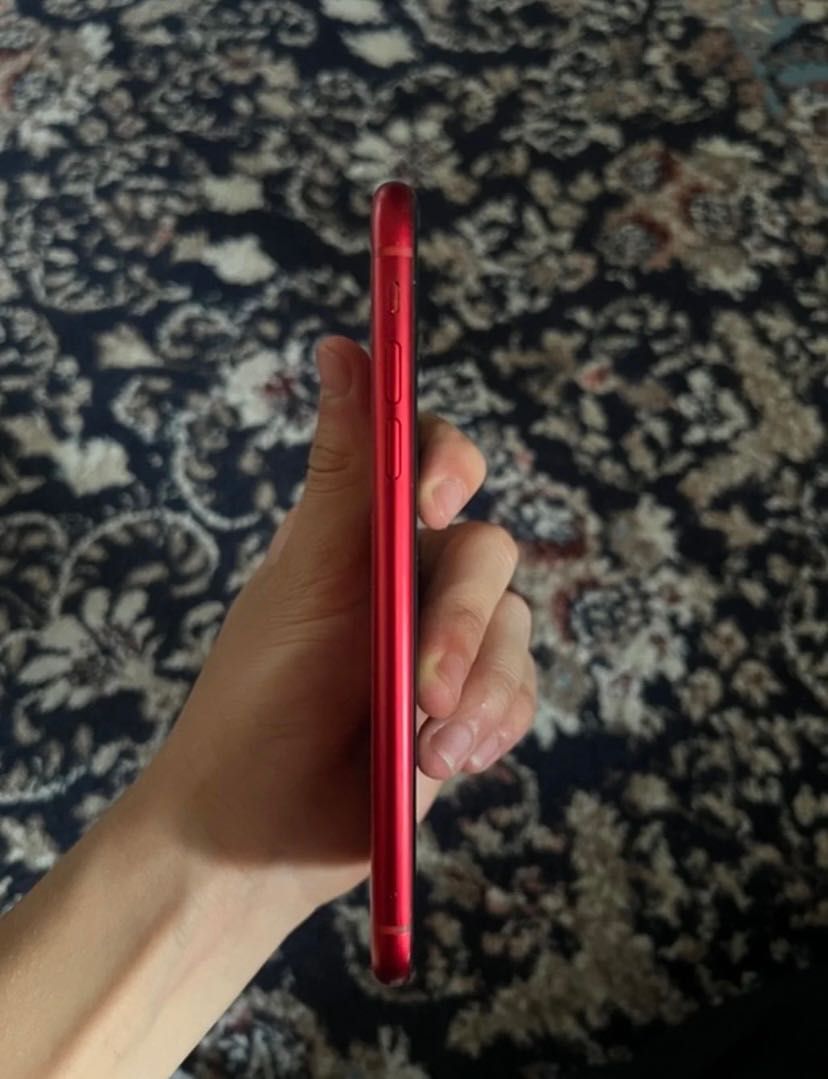 iPhone XR red product