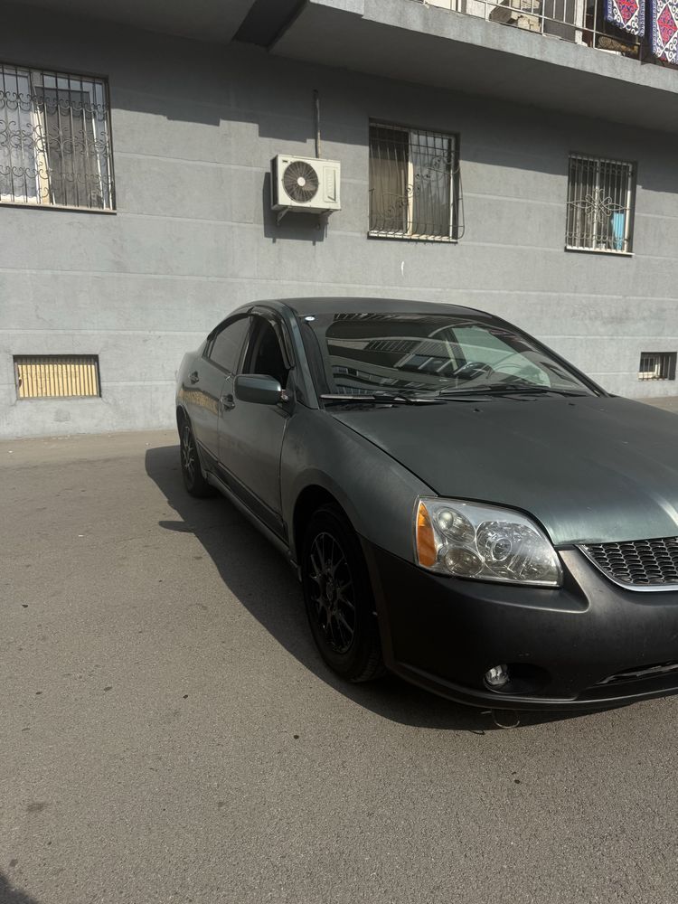 Mitsubishi Galant 9 поколния