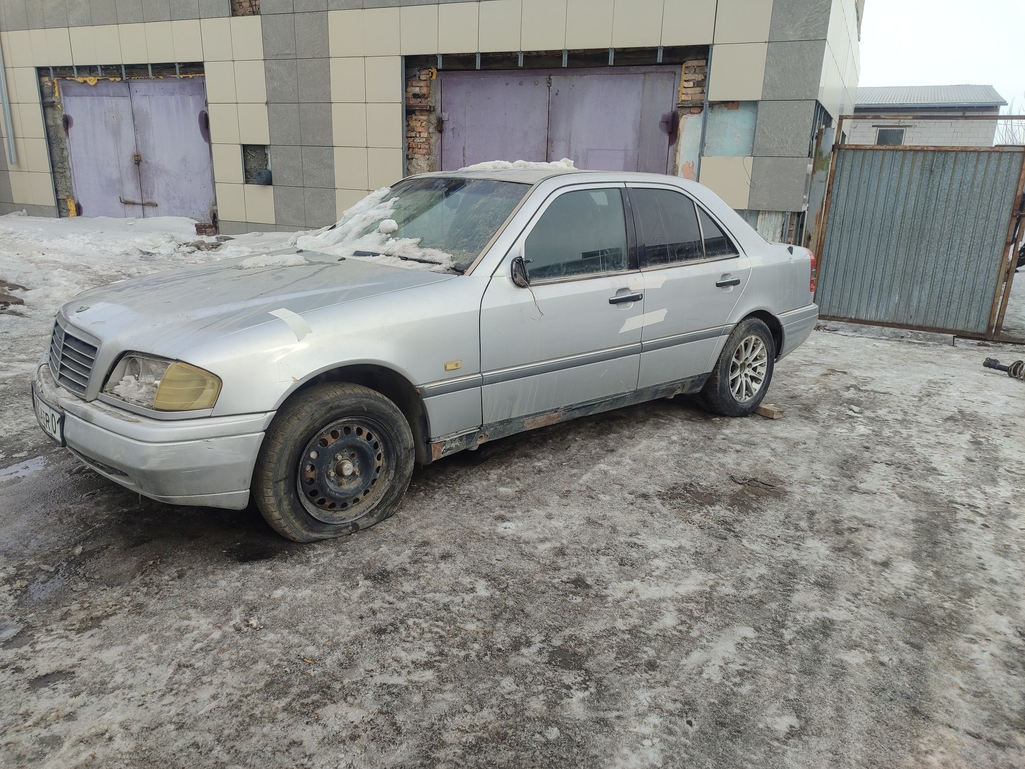 По запчастям МЕРСЕДЕС W202 C280