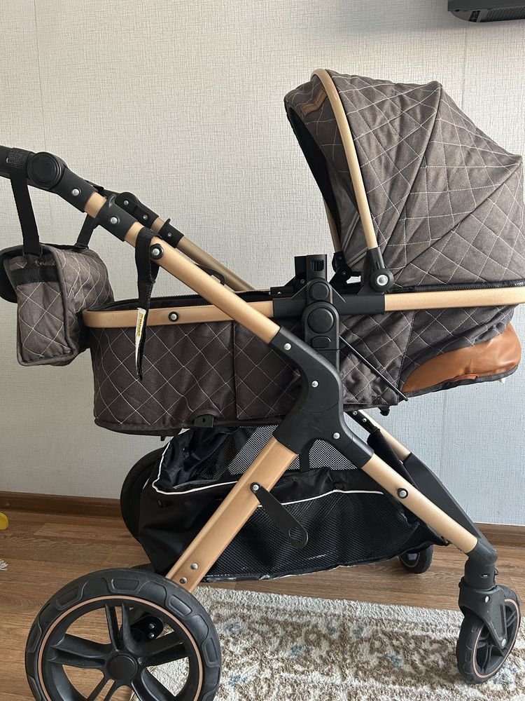 Продам коляску детскую и кровать
