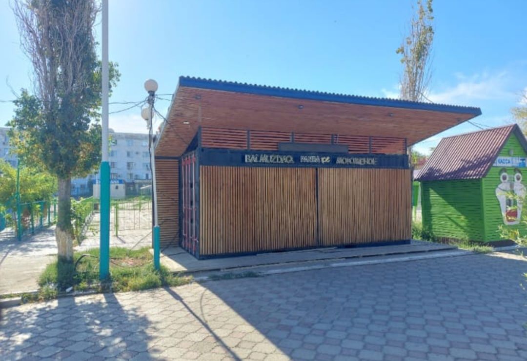 Продам павильон киоск в отличном состояние