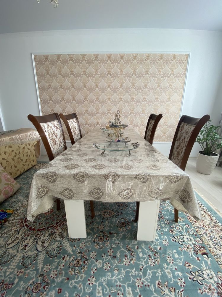 Продам стол со стульями