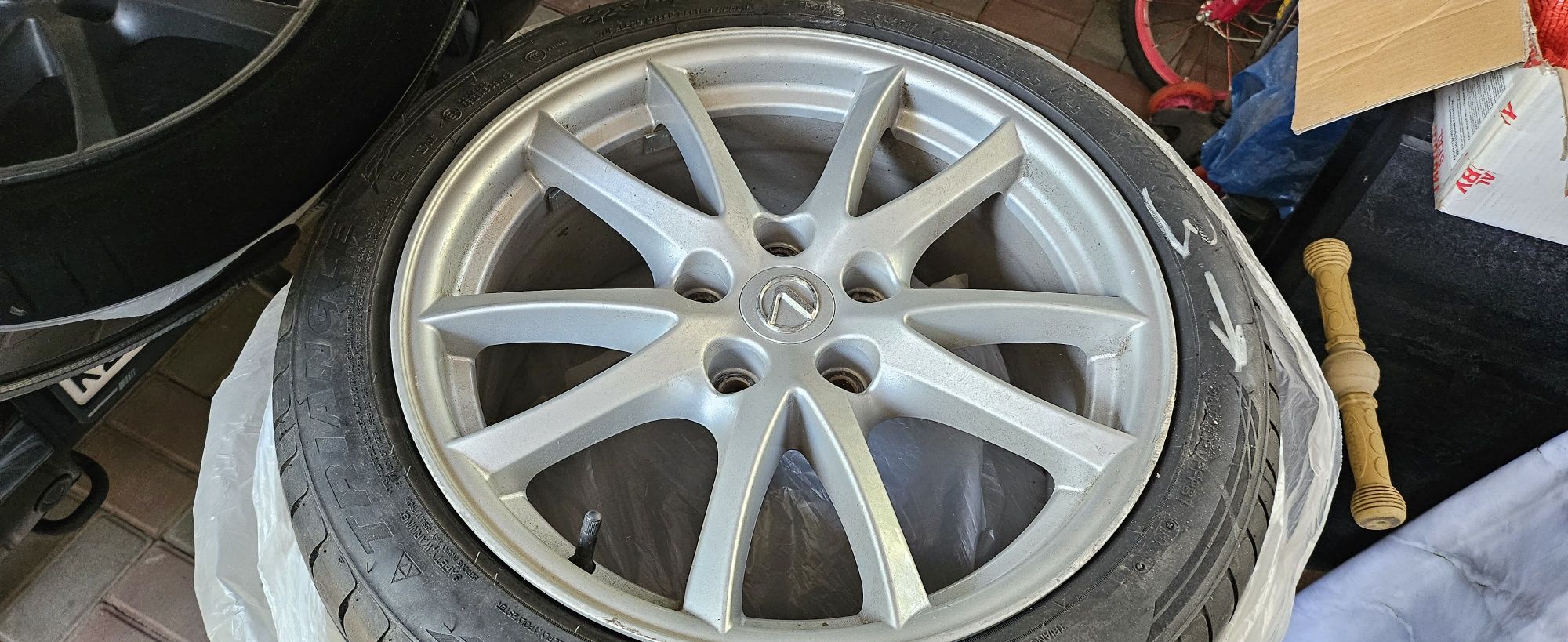 диски с резиной  r 17 Lexus,  Toyota