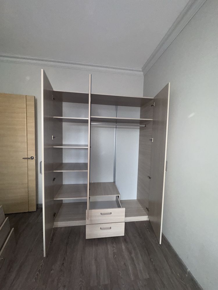 Продам вместительный шкаф б/у