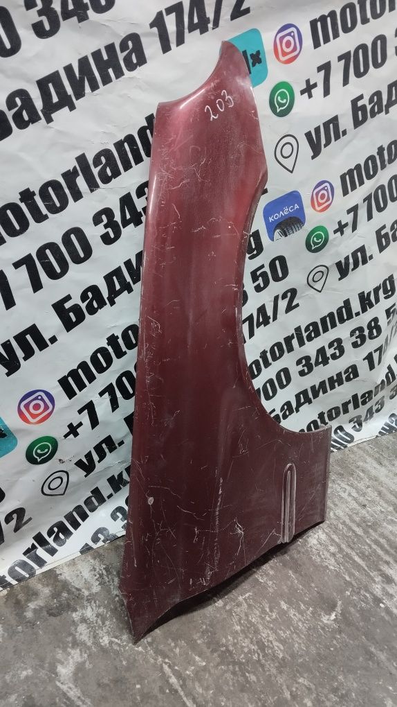 Крыло Mercedes benz w203