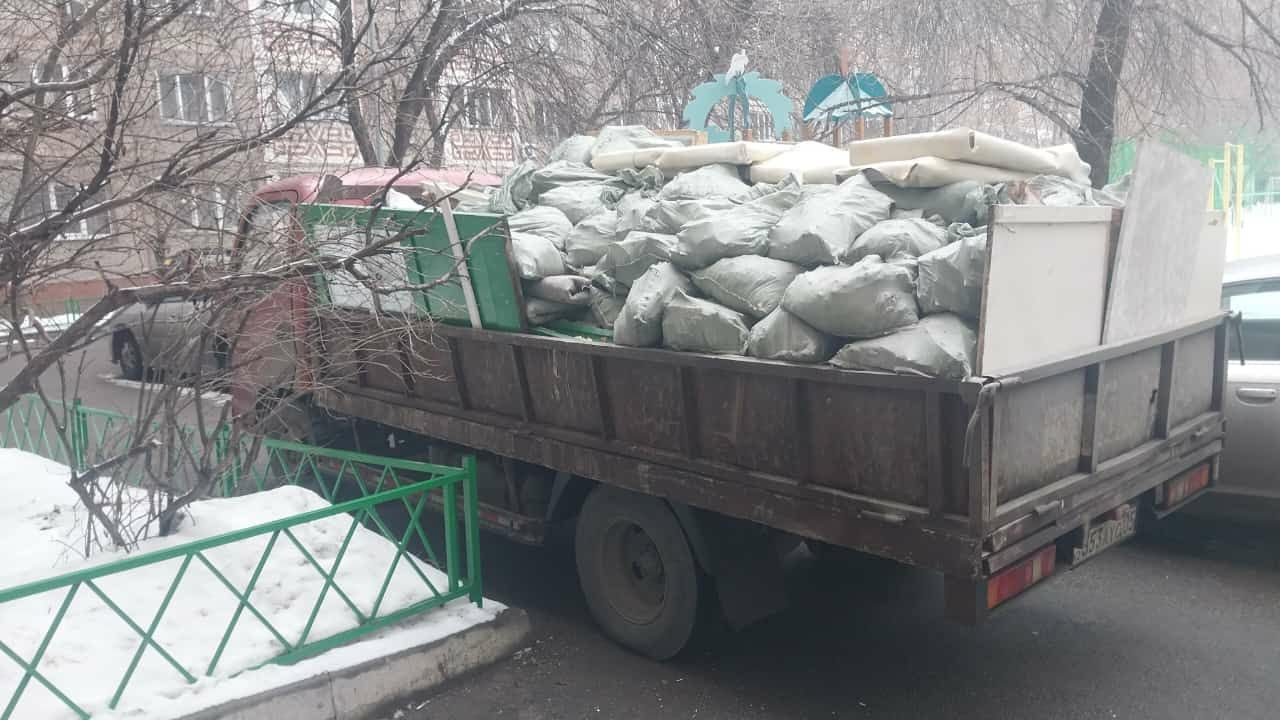 Вывоз мусор//старый мебель//демонтаж//уборка