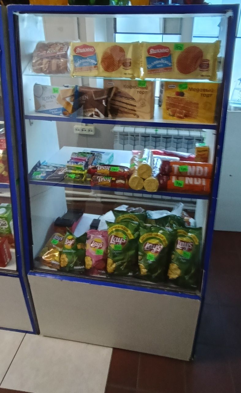 Продается ветрина каждый по одиннадцать тысяч тенге