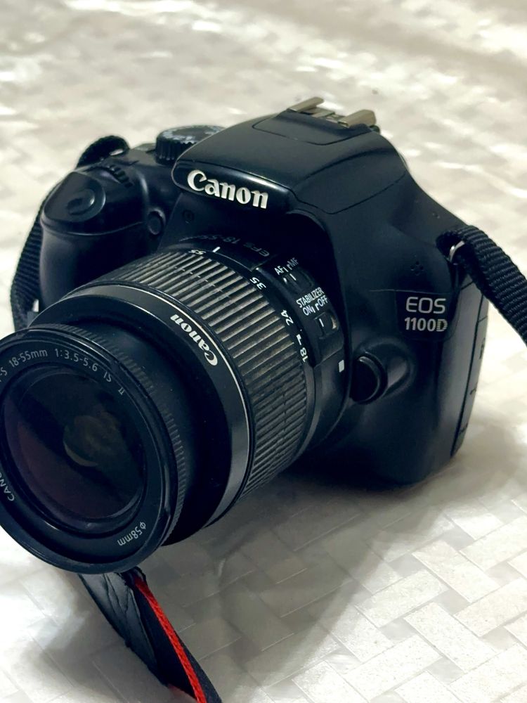 Фотоаппарат canon 1100D