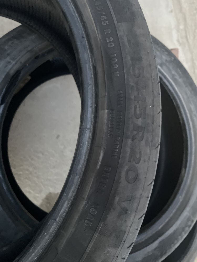 Continental 245 45 R20