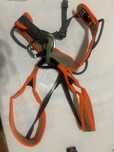 Страховочная система Petzl Hirundos (беседка), для ребенка, 8-10 лет