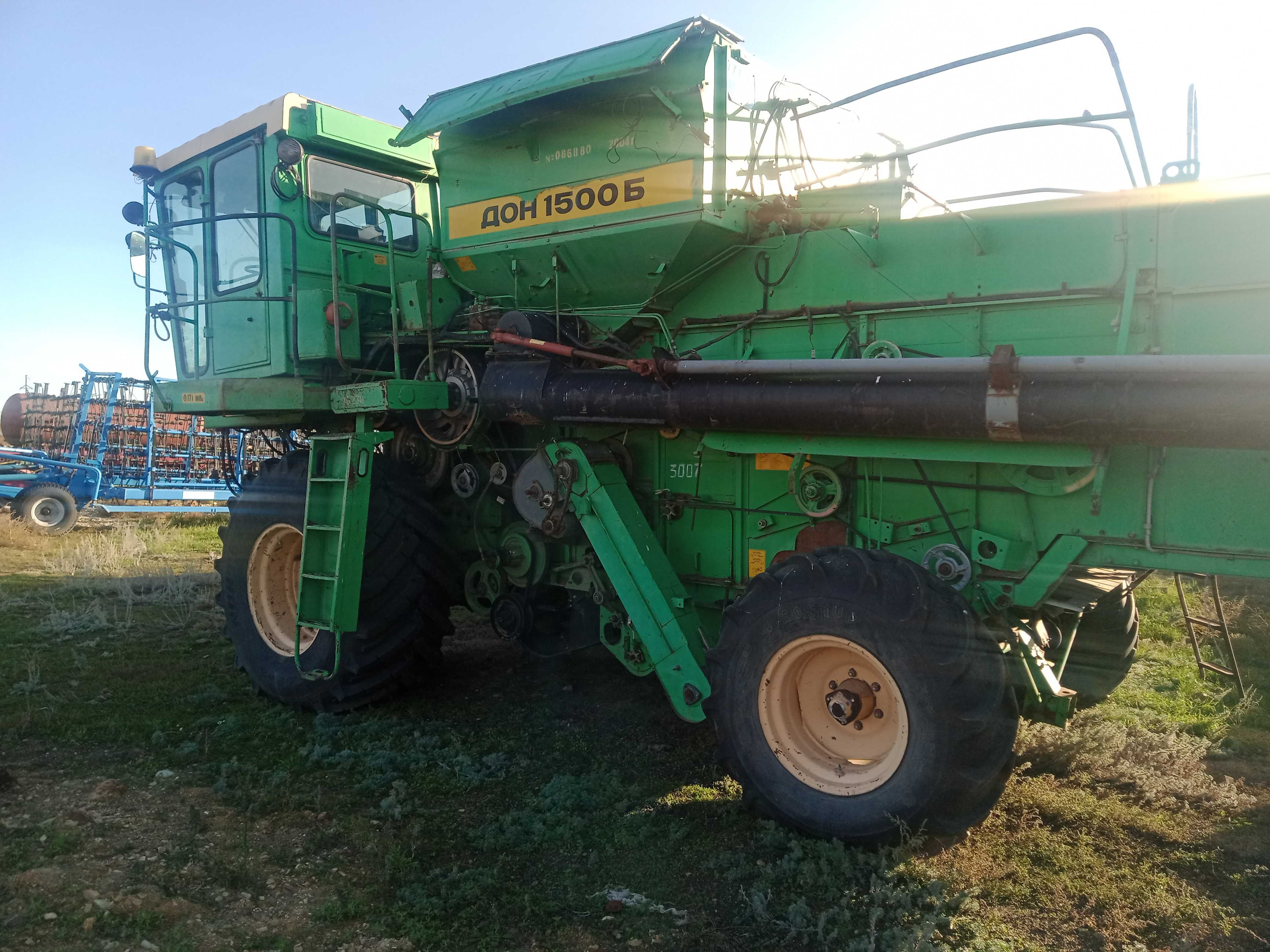 Комбайн Дон 1500Б
