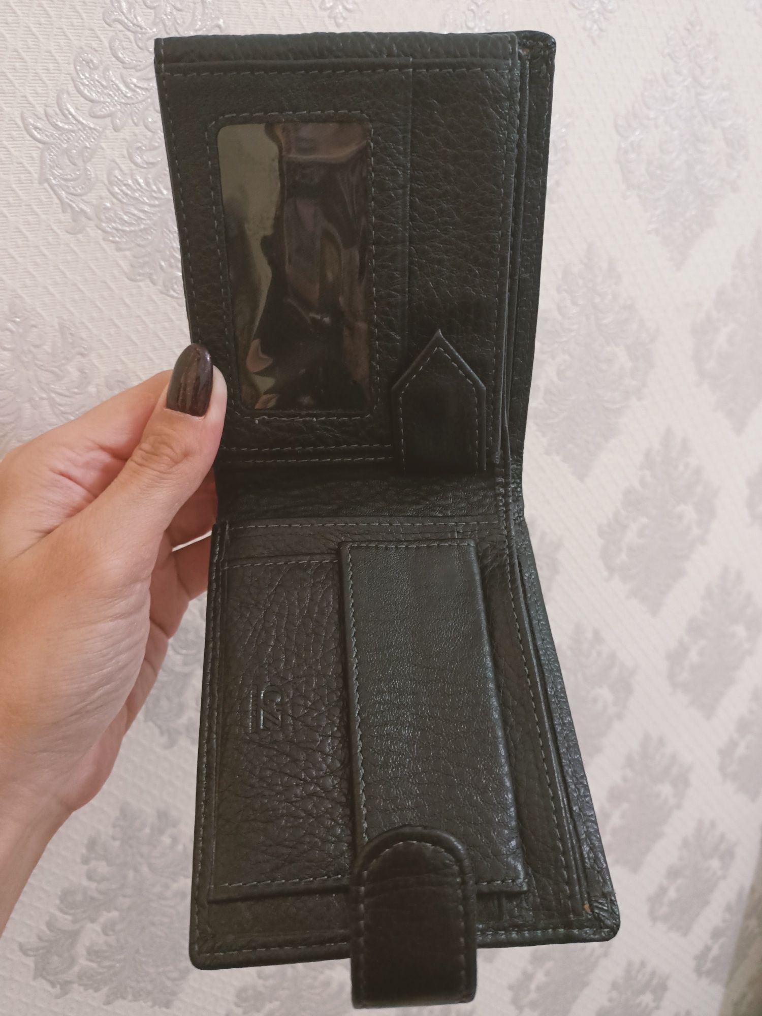 Срочно !!! Продам портмоне кожанное