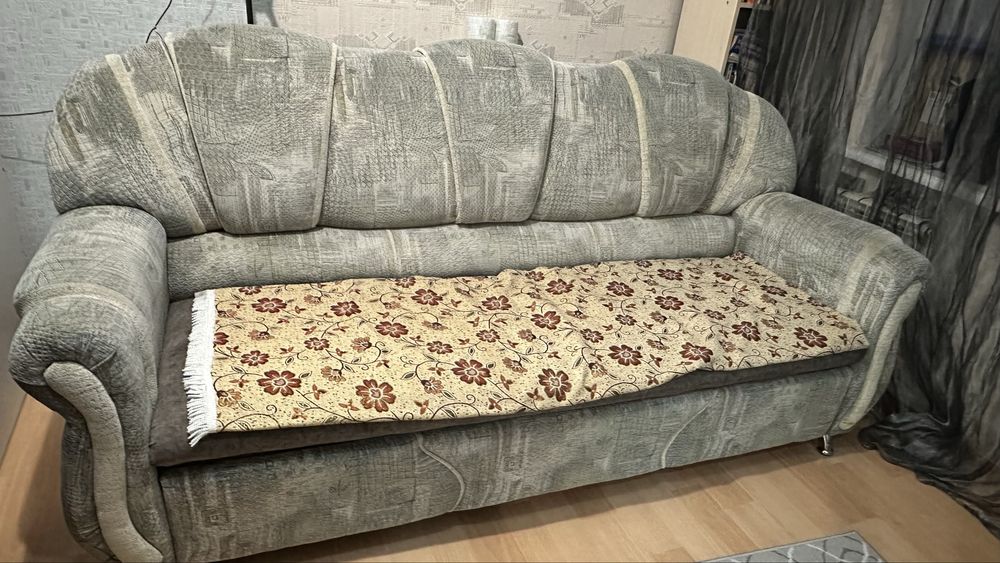 Продам б/у диван раскладной