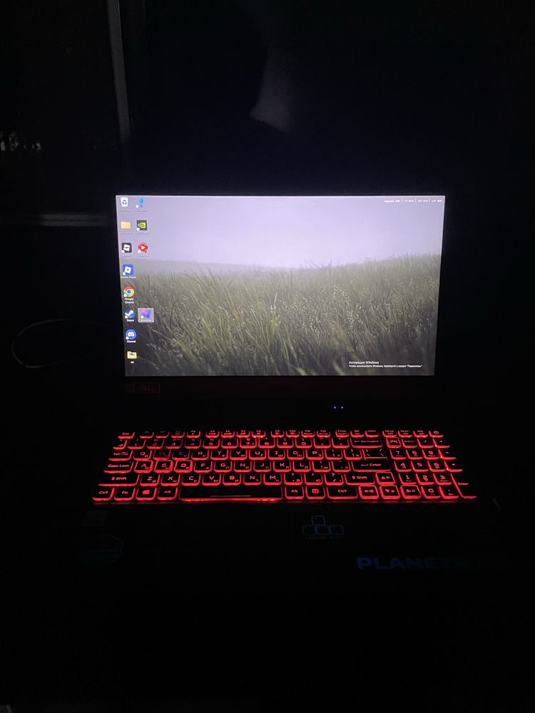 acer nitro 5(rtx 3050),игровой ноутбук идет с комплектом