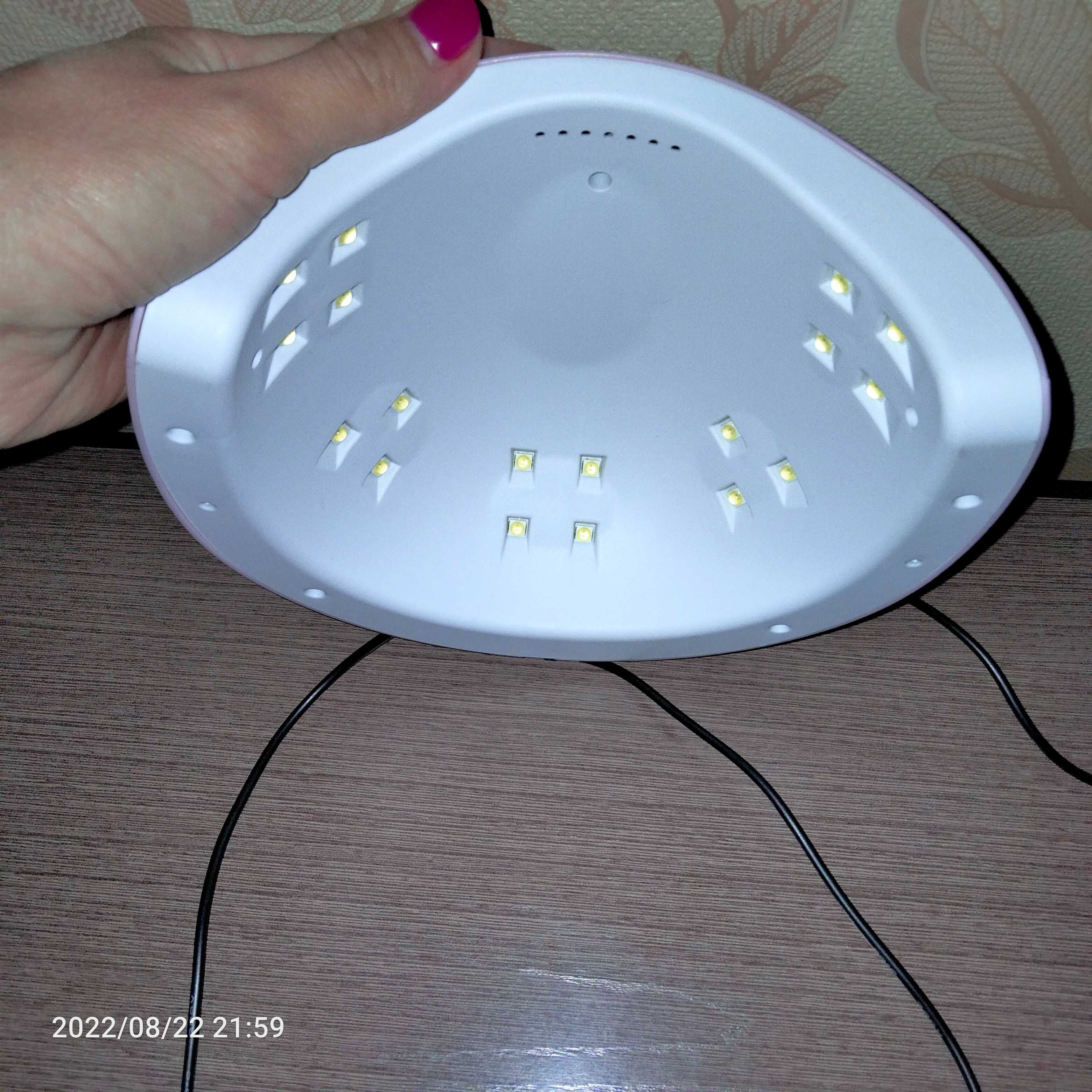 LED лампа, в отличном состоянии