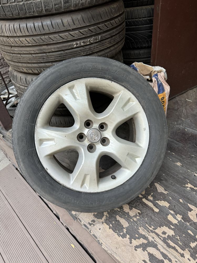 Запаска Авенсис Матрикс Toyota