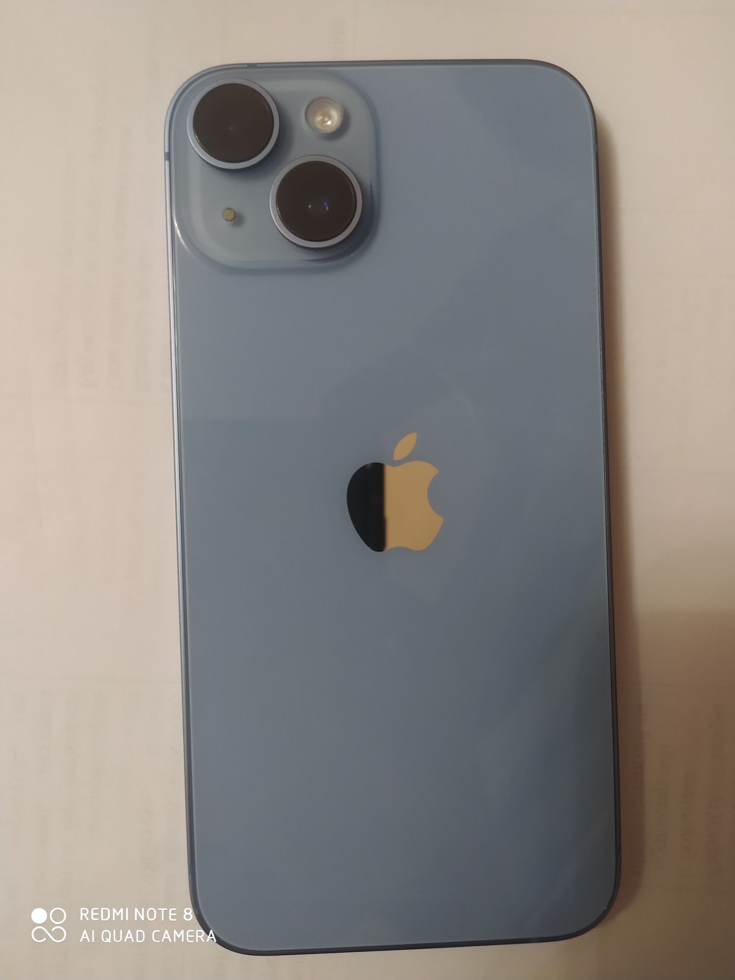 iPhone 14 срочна продам с коропкой