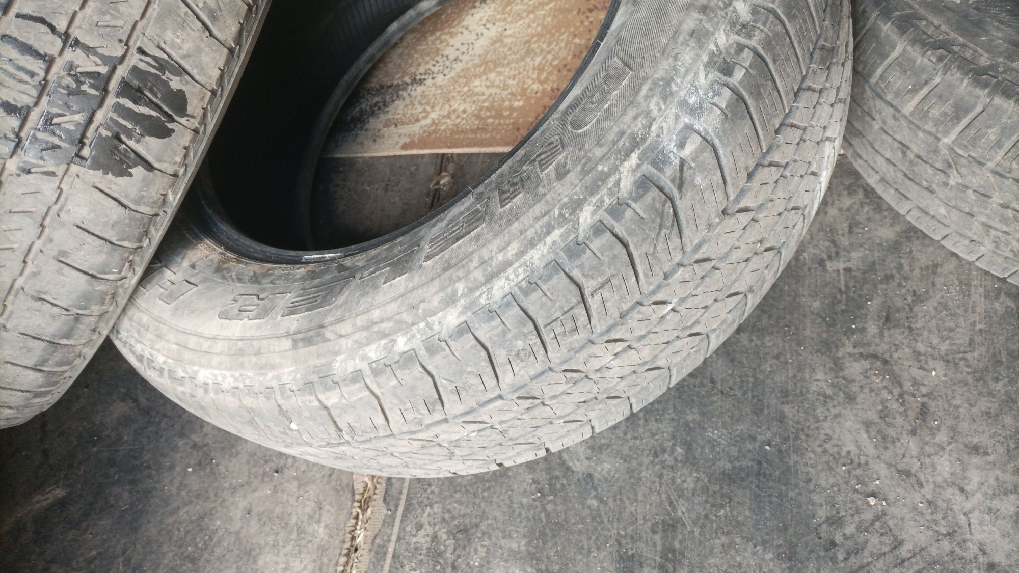 Шины "Bridgestone" 265/60/18