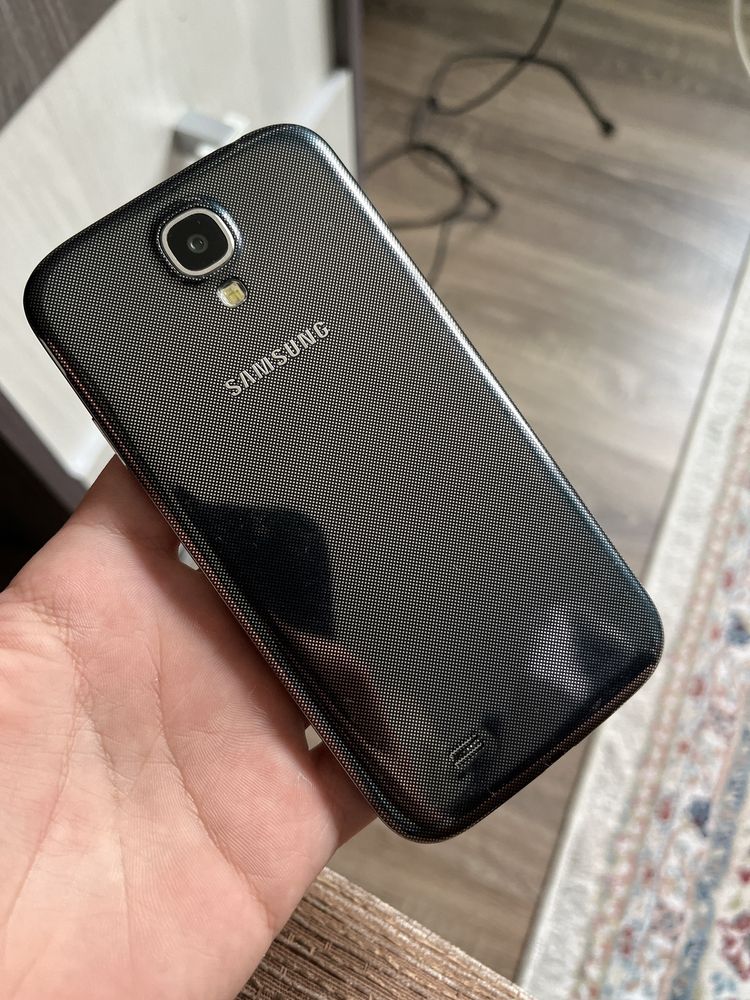 Самсунг галакси с 4