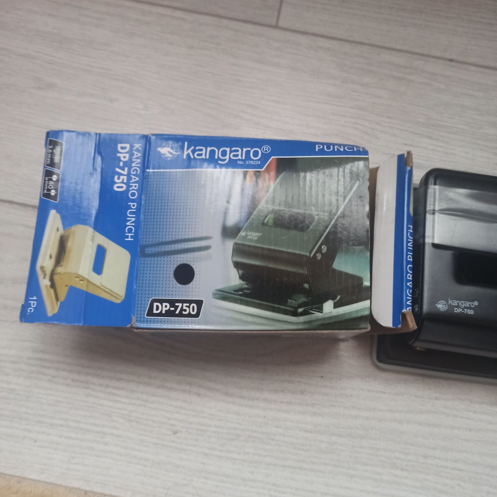 Дырокол канцелярский kangaro 750
