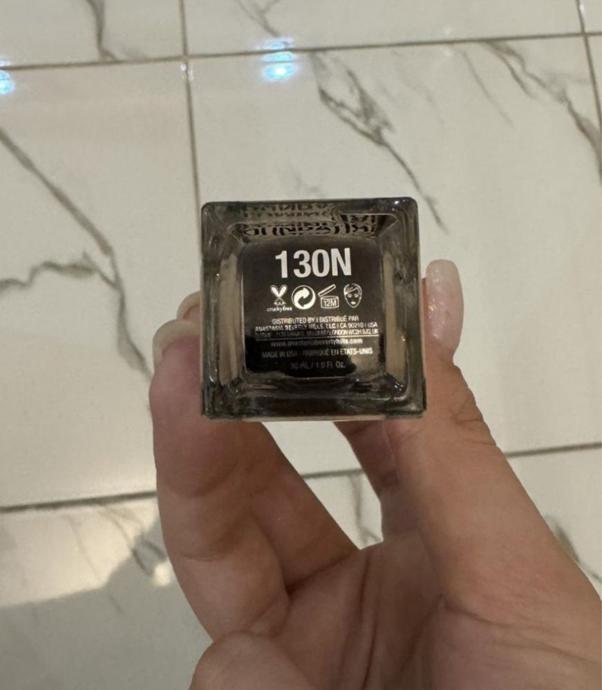 Тональный крем ANASTASIA BEVERLY HILLS luminous