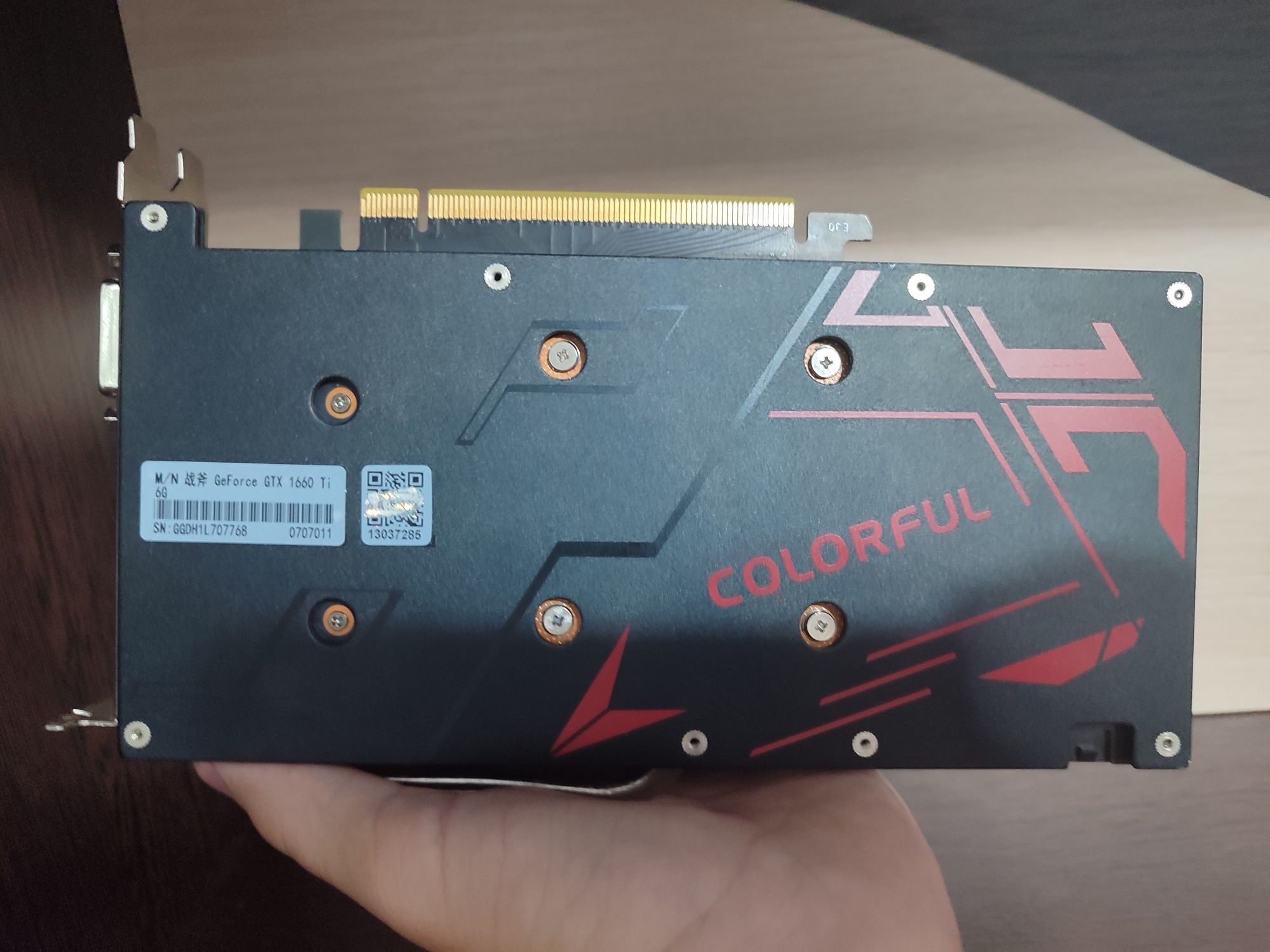 Продам нерабочую GTX 1660 Ti