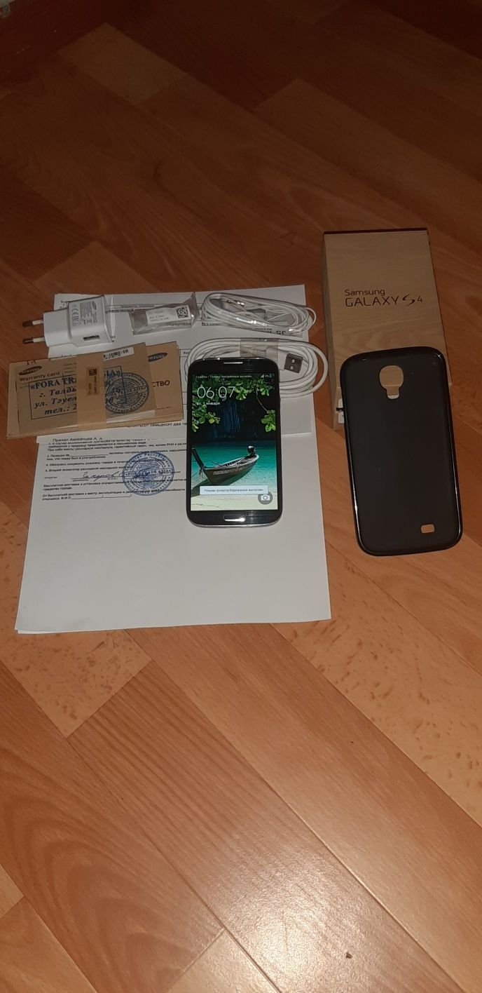 Продам Samsung Galaxy S4