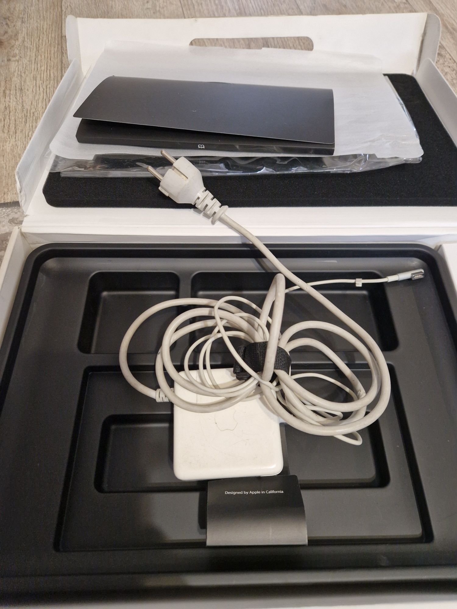 Продам macbook pro 15