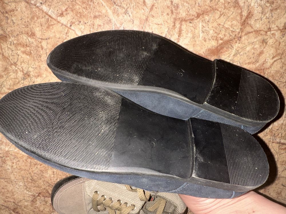 Продам обувь детскую