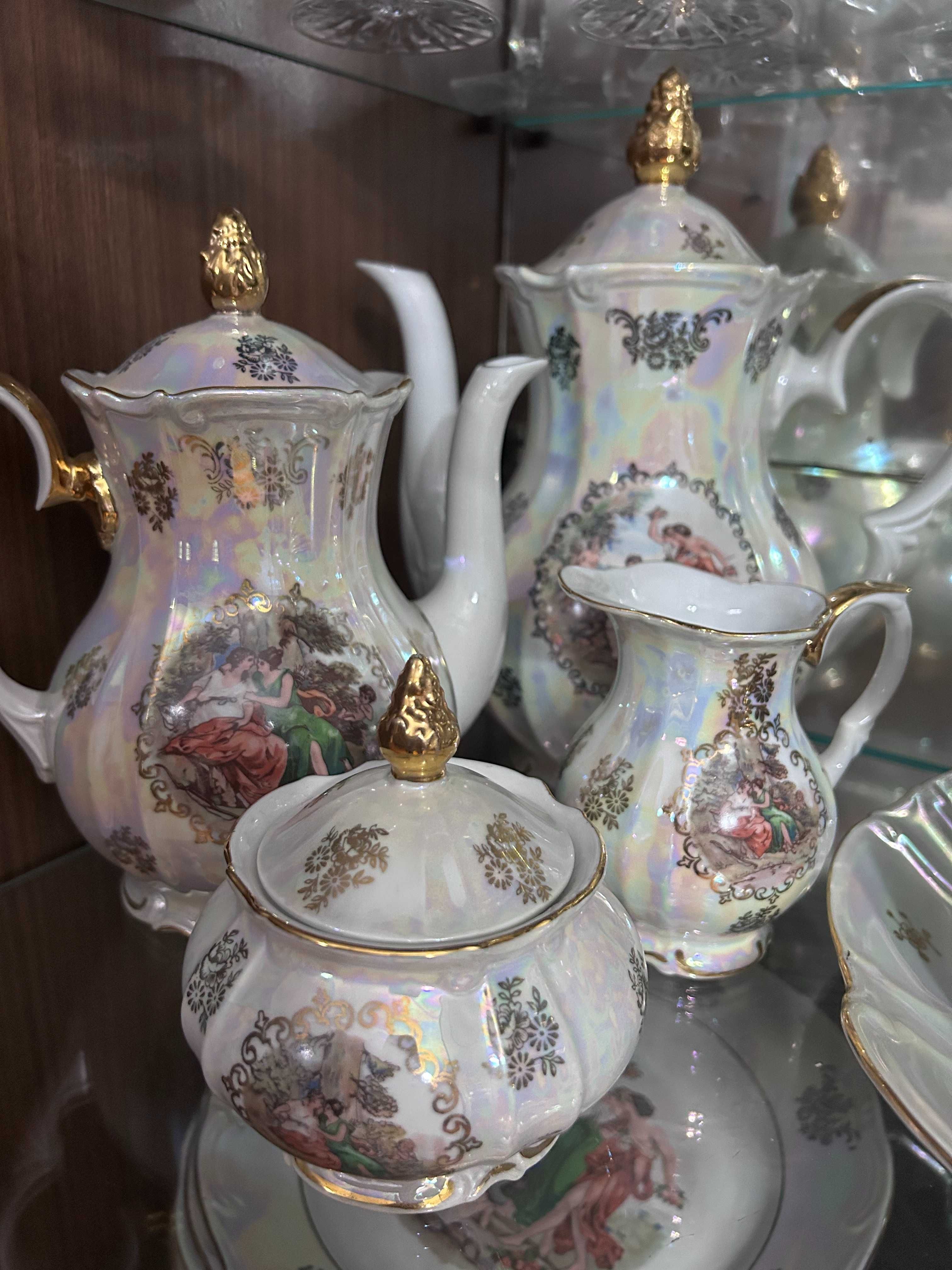 Продам сервиз Мадонна