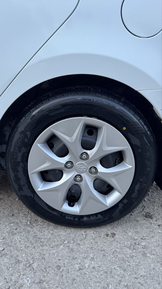 Hyundai Accent 2015 года. В хорошим состояний