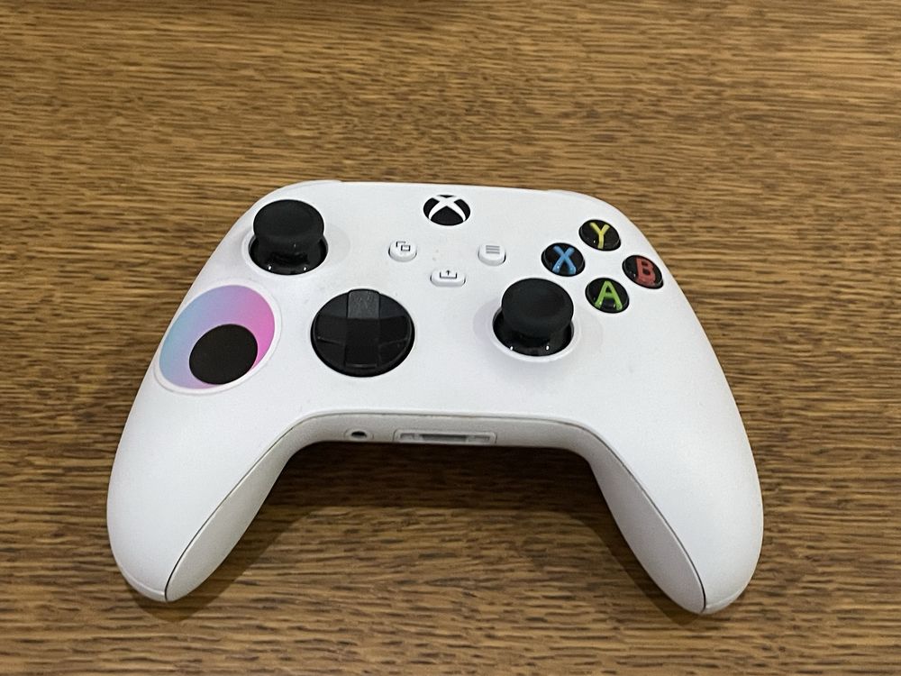 Xbox series s + 2 геймпада