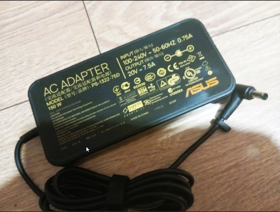 на ноутбук ASUS, зарядка, блок питания (на разъём с иглой)