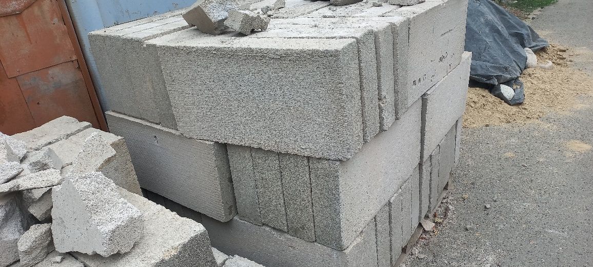 Продам  газоблоки
