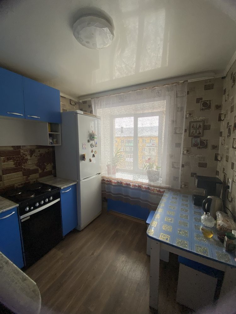 Продам 1,5 кв в районе Колоса
