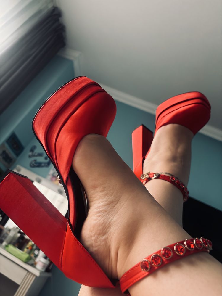 Шикарные туфли под Versace