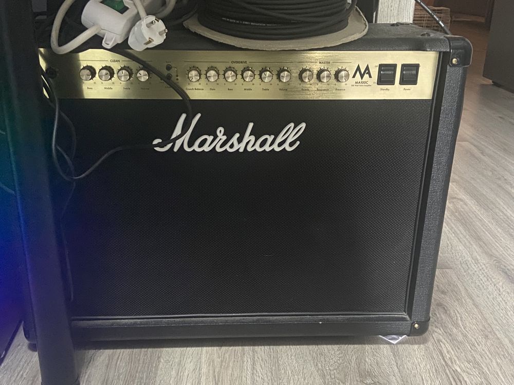 комбик Marshall MA100c