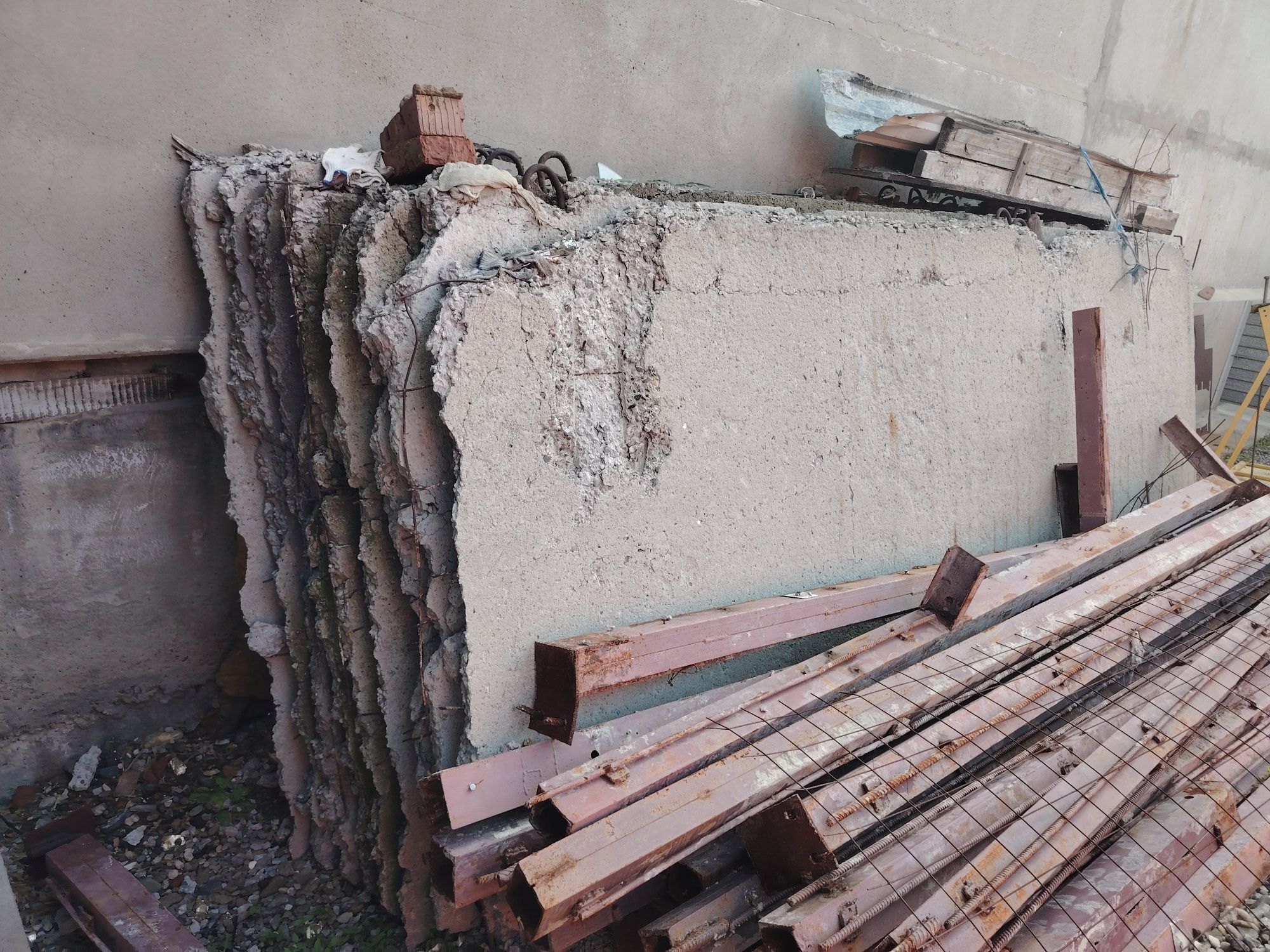 Продам плиты б/у