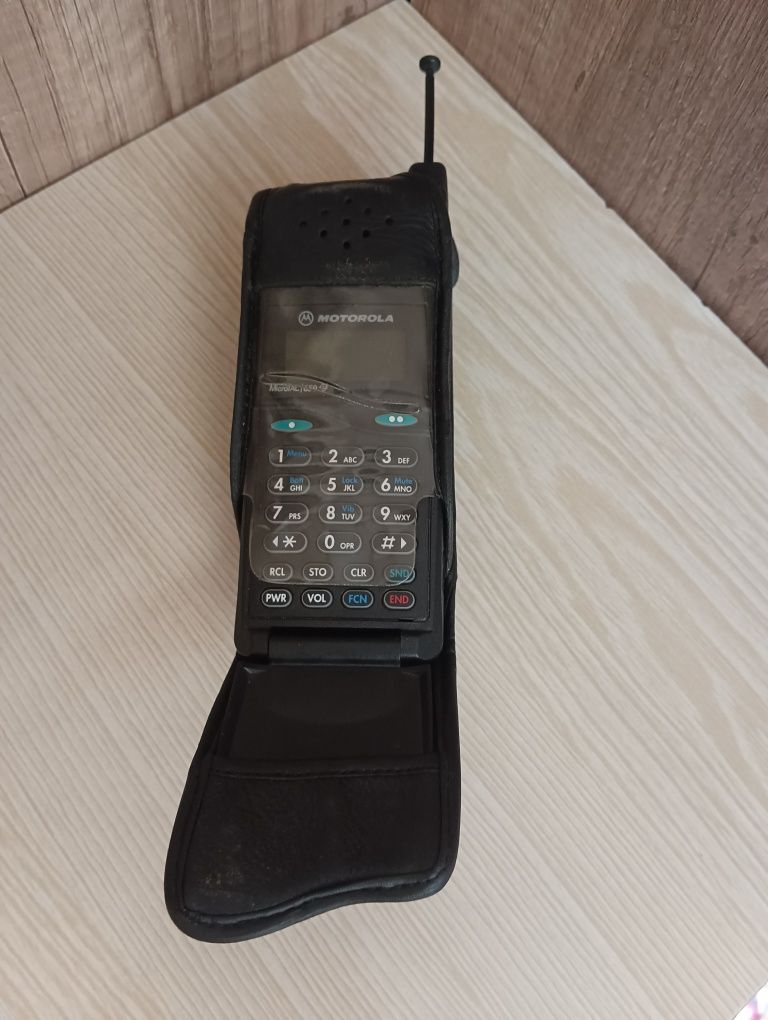 Продам телефон..