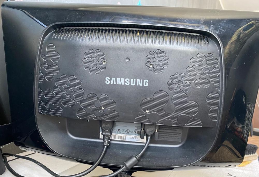 Монитор Samsung 19