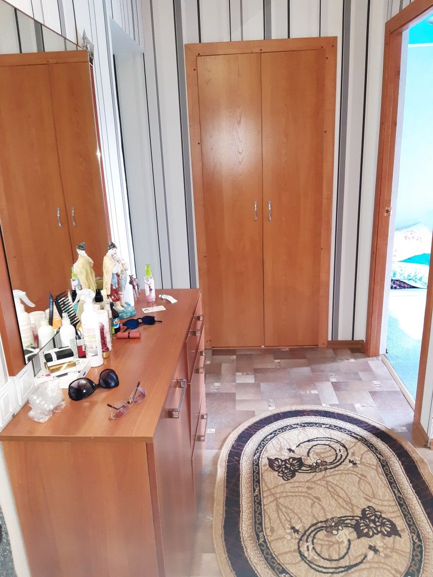 Продам квартиру 2 х комнатную квартиру.