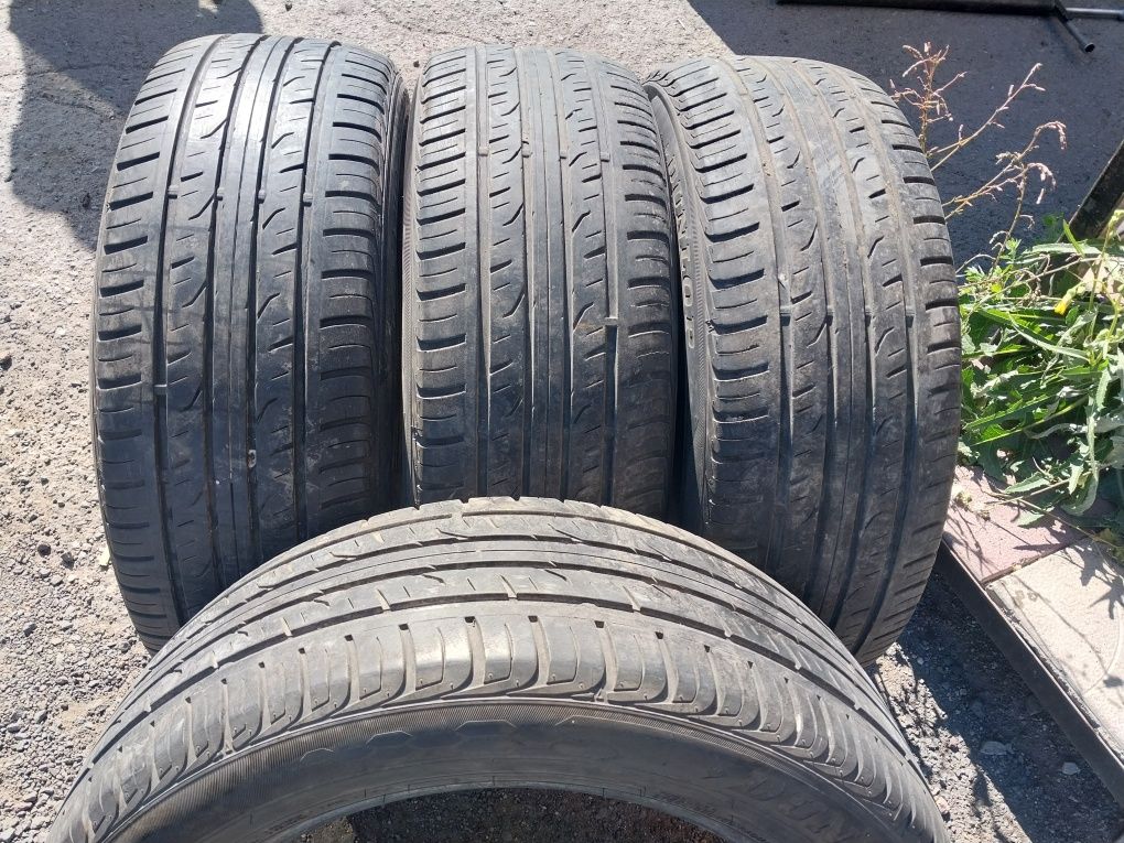 4 шины 225 55 R18 Dunlop Япония.