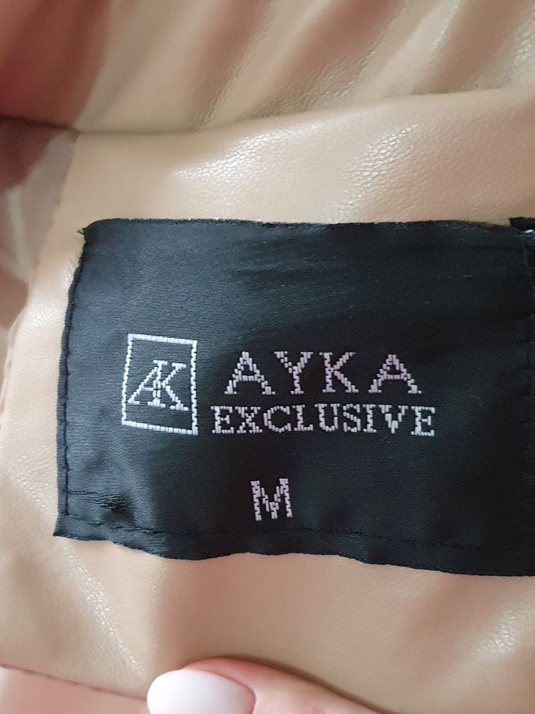 Продам зимнюю куртку