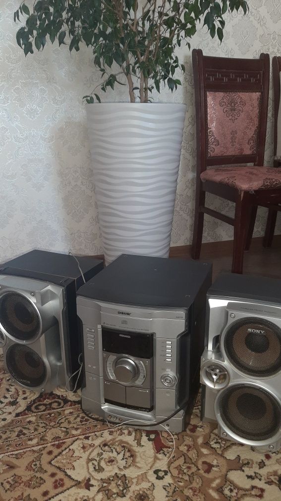 Музыкальный центр