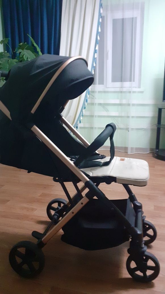 Продаеться каляска
