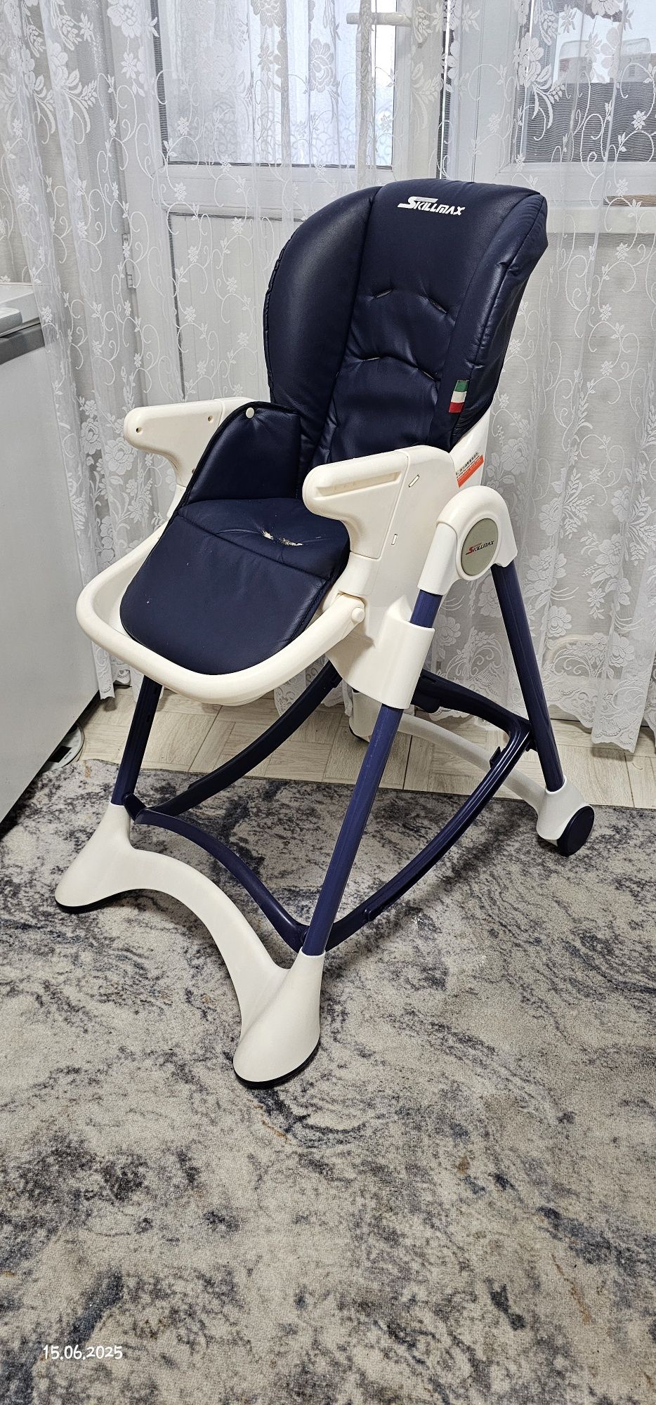 Продам стульчик для кормления